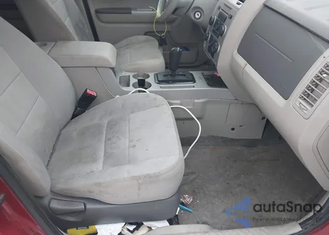 2011 Ford Escape Xlt from USA, damaged, VIN 1FMCU9D70BKB69144